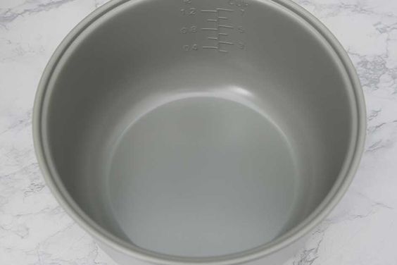 Nồi cơm điện Kangaroo KG12RC1 dung tích 1.2 lít